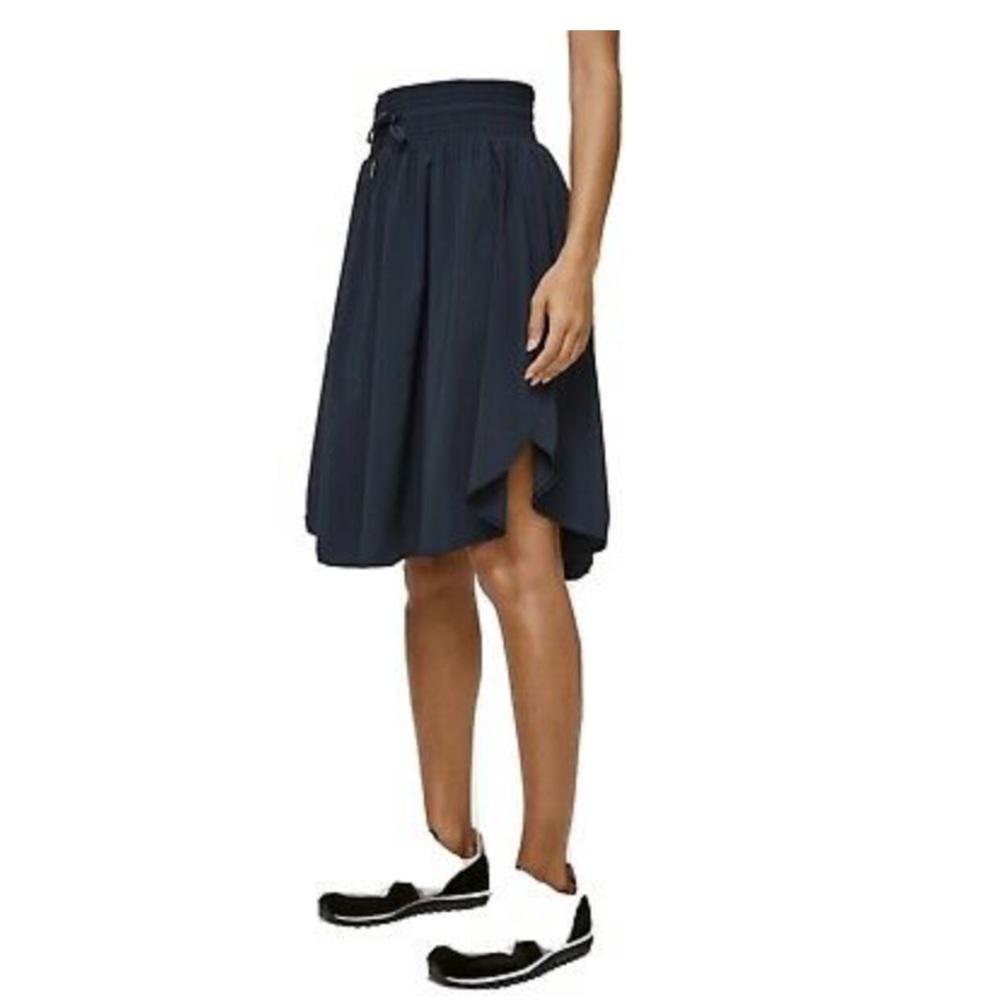 lululemon The Everyday Skirt Navy Blue NEVER WORN